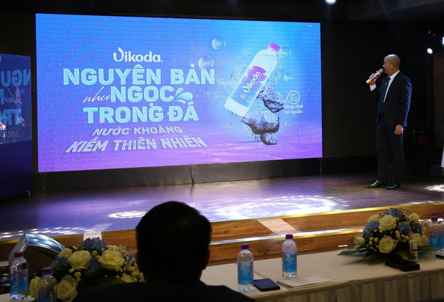 Vikoda ‘thay áo mới’, ví nước khoáng kiềm tự nhiên quý như kim cương - Ảnh 2.