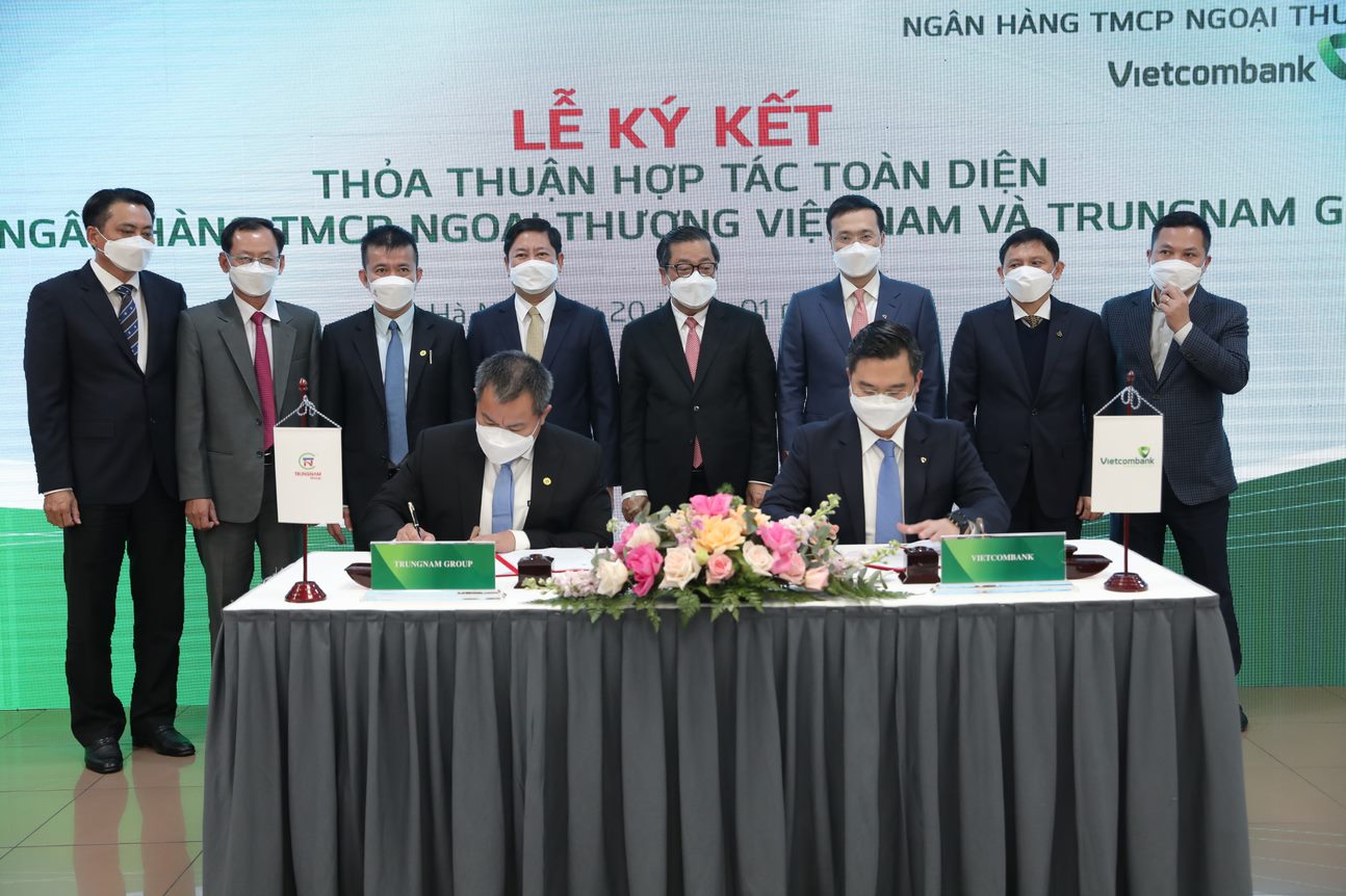Ký kết thỏa thuận hợp tác toàn diện giữa Vietcombank và Trungnam Group.