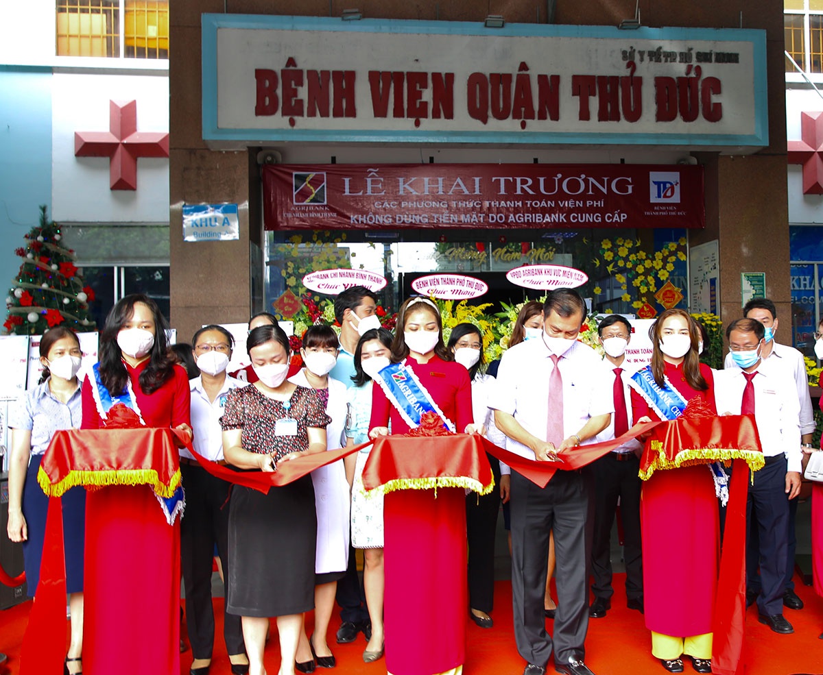 Agribank chi nhánh Bình Thạnh hợp tác cùng Bệnh viện TP.Thủ Đức triển khai dịch vụ thanh toán không dùng tiền mặt - ảnh 1