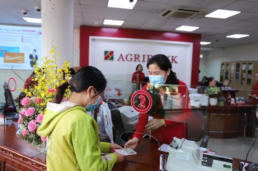 Agribank chủ động và tích cực hỗ trợ khách hàng và cộng đồng vượt qua dịch bệnh - ảnh 4