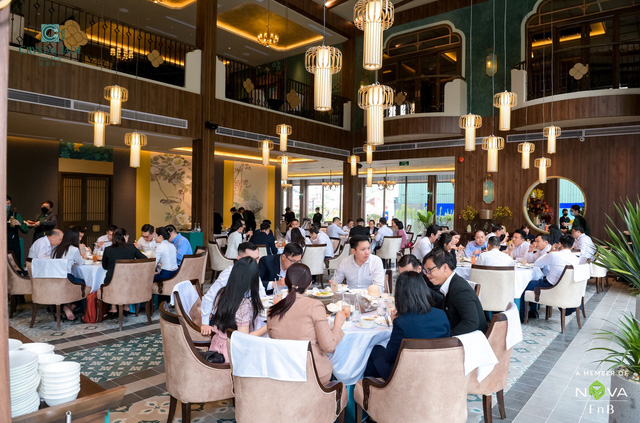 Sau 20 năm, Crystal Jade Palace mở nhà hàng thứ hai tại Nova Gallery - Ảnh 1.