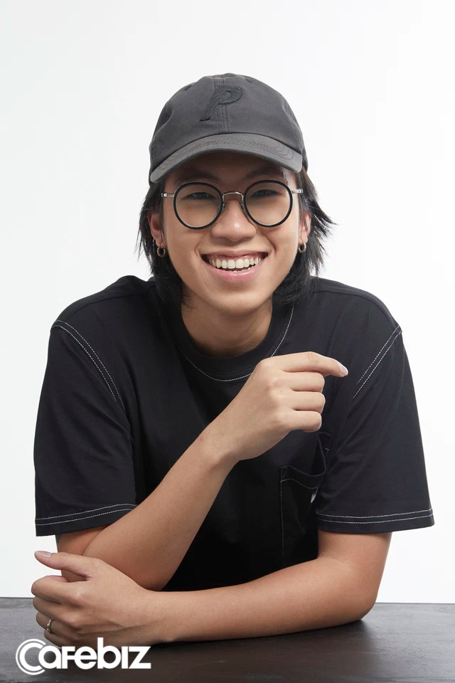 3 Rich Kid nhà IVY Moda: Không phô trương đồ hiệu, 2 anh chị lớn du học về kế nghiệp, cậu út làm mẫu nhí tài năng - Ảnh 2.