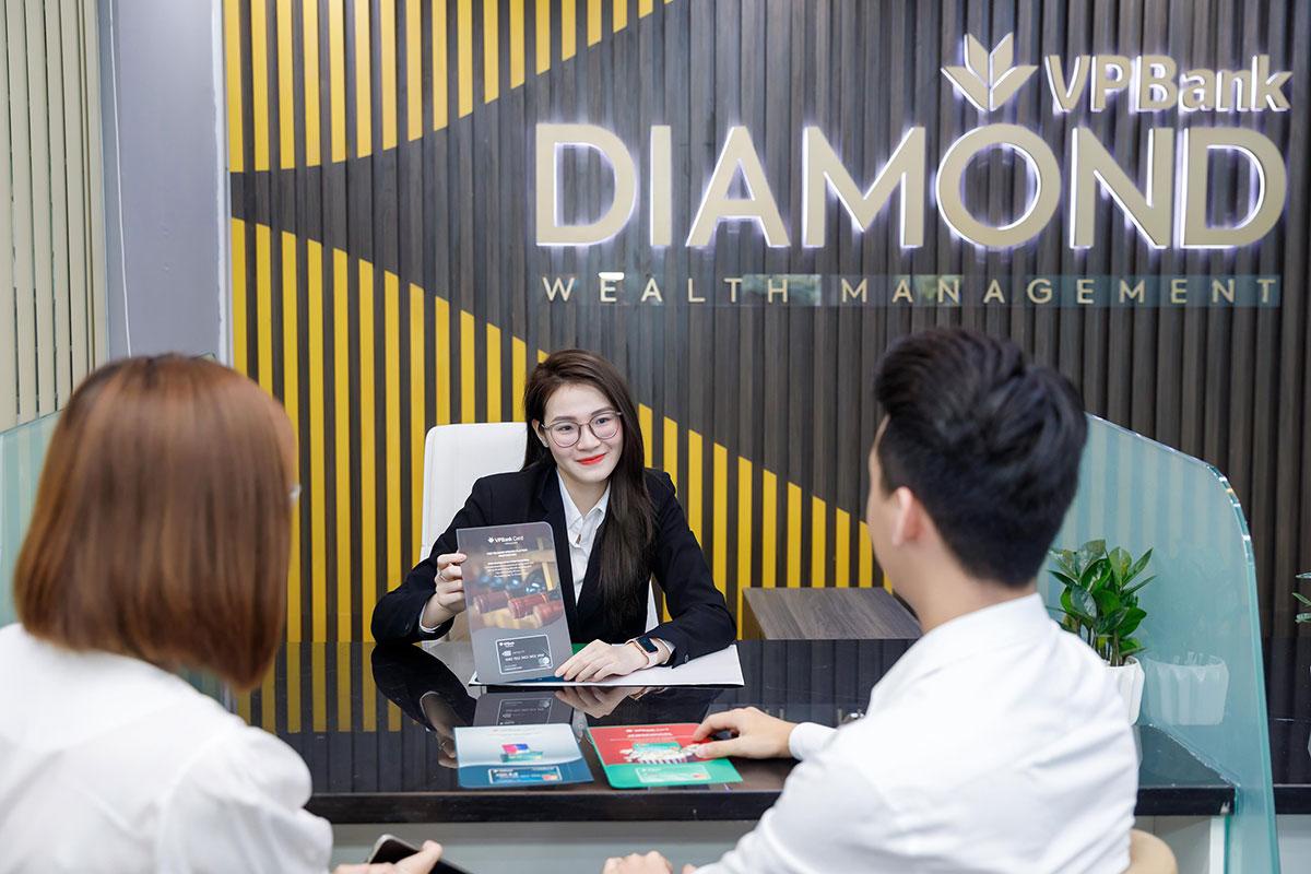 Ngân hàng chăm sóc khách hàng siêu VIP: Thời của sự tinh tế - ảnh 1