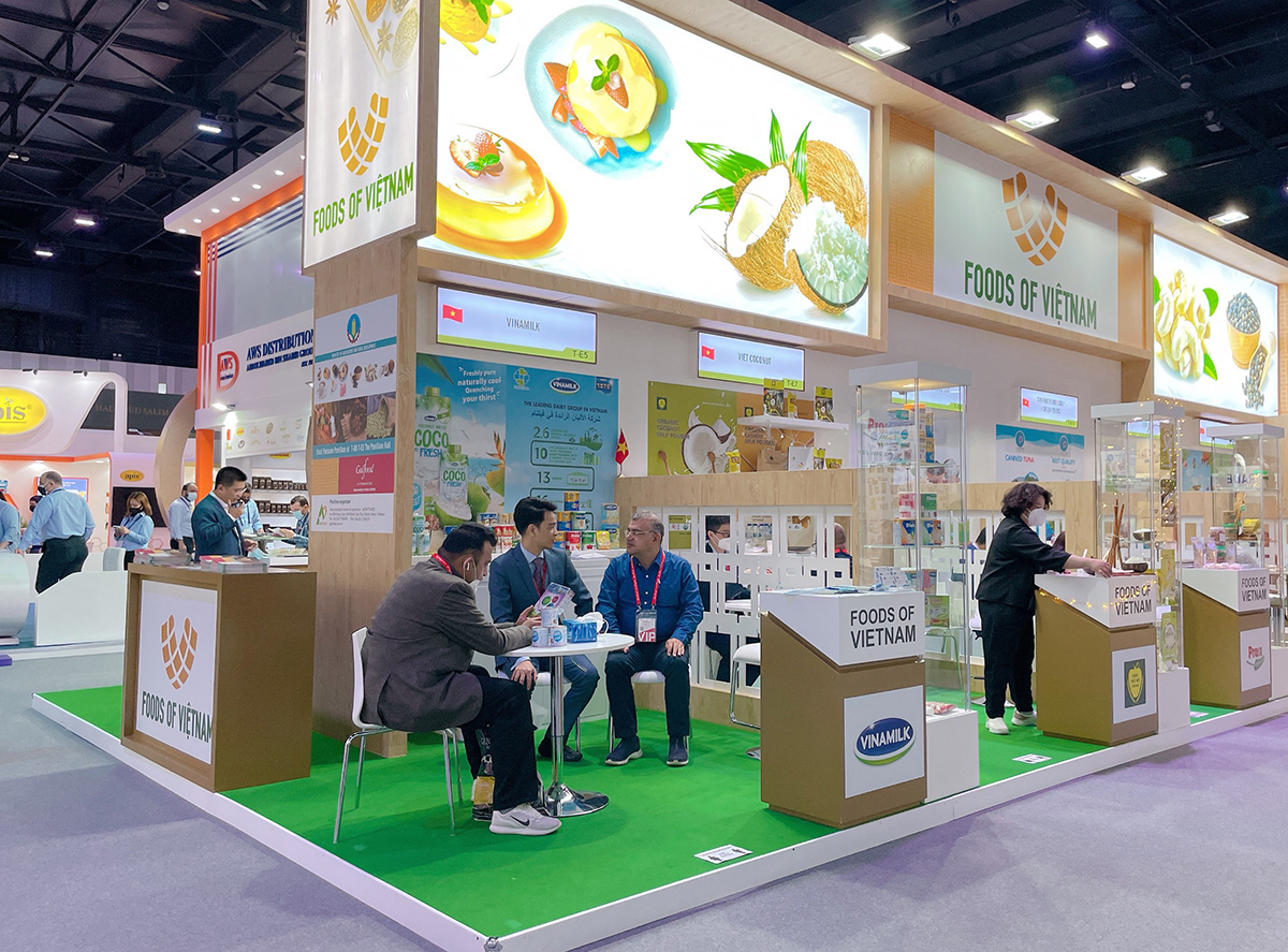 Gian hàng của Vinamilk tại Gulfood Dubai 2022. Ảnh: XIN TÊN NGƯỜI CHỤP