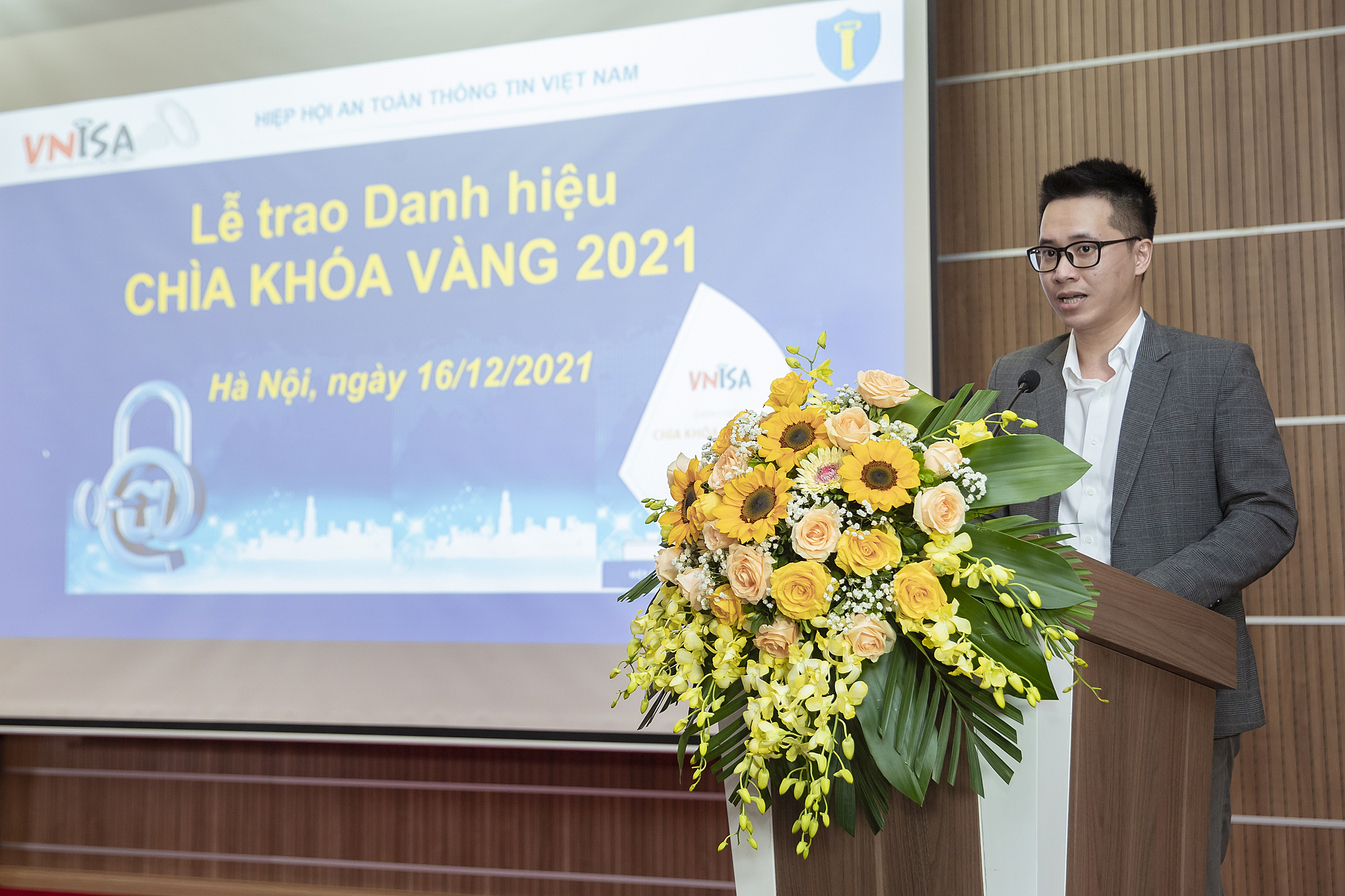 Ông Nguyễn Xuân Nam phát biểu tại Lễ trao danh hiệu Chìa khóa vàng 2021. Ảnh: Viettel