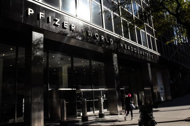 Trụ sở Pfizer ở New York, Mỹ. Ảnh: Bloomberg