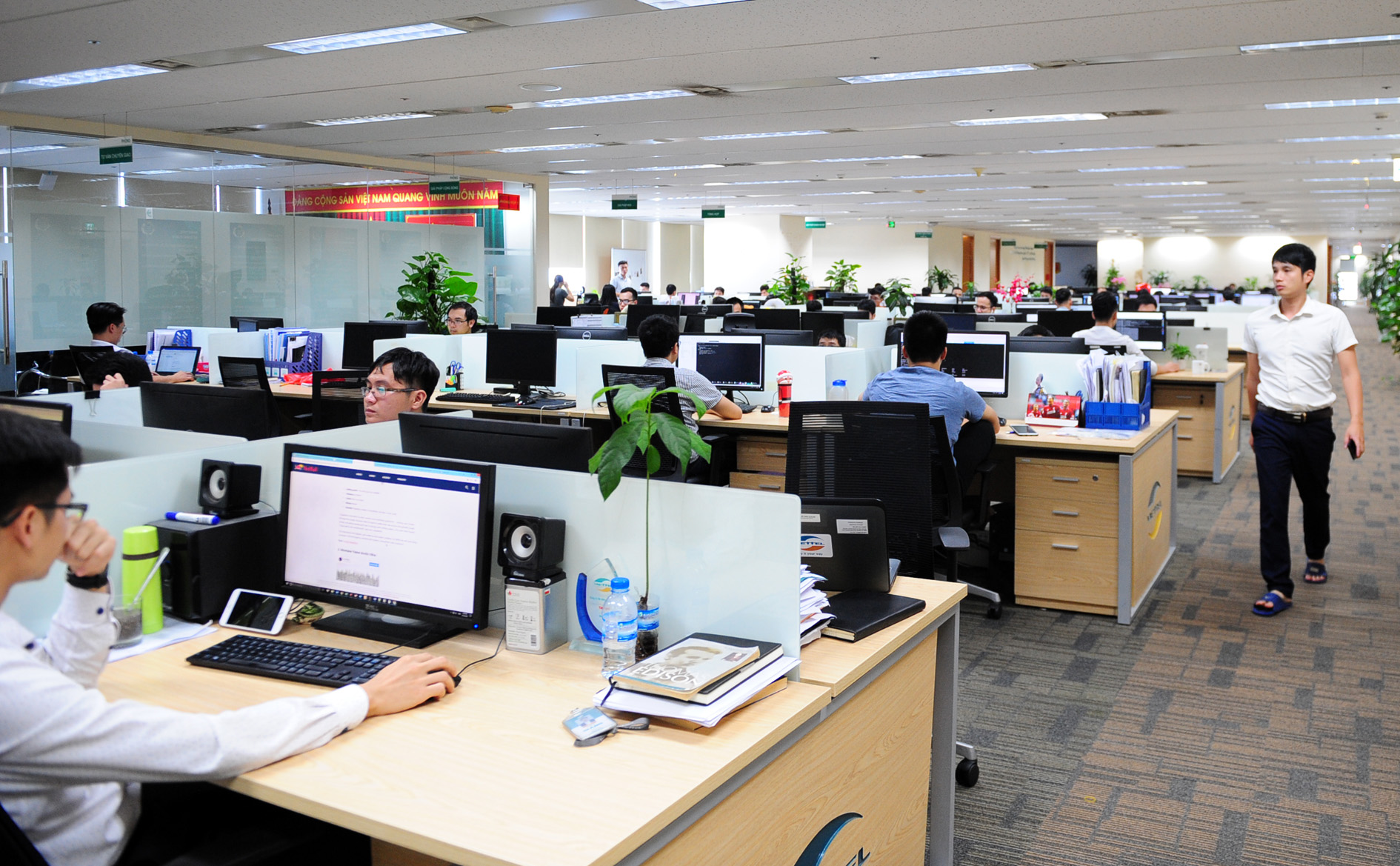 Không gian tại Công ty An ninh mạng Viettel. Ảnh: Viettel