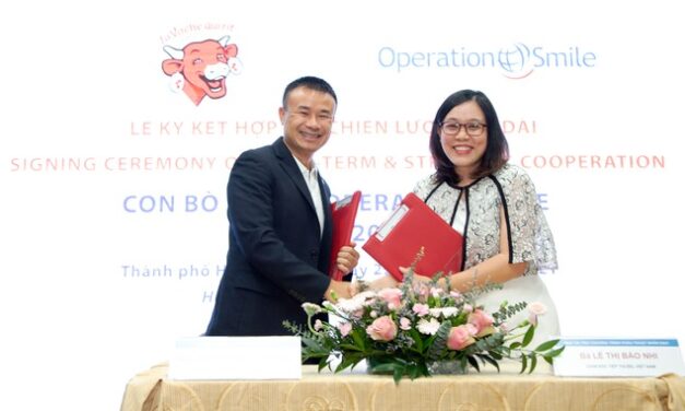 Con bò cười ký kết hợp tác 3 năm cùng Operation Smile giai đoạn 2021-2023