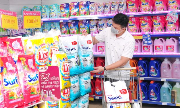 Khách hàng tiết kiệm tối đa hầu bao nhờ hàng nhãn riêng Co.op