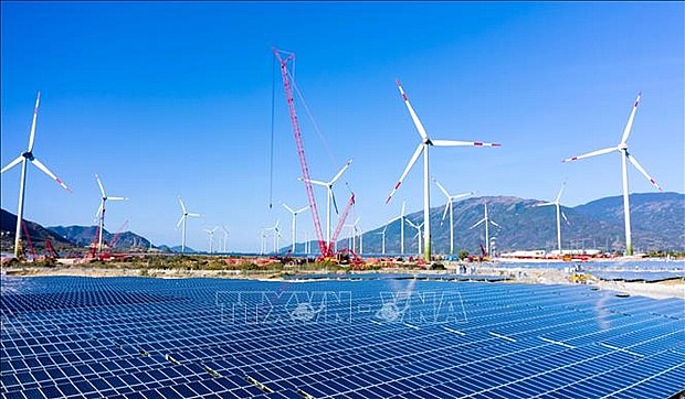 Energy sector plans to cut greenhouse gas emissions by 17-26 per cent by 2030